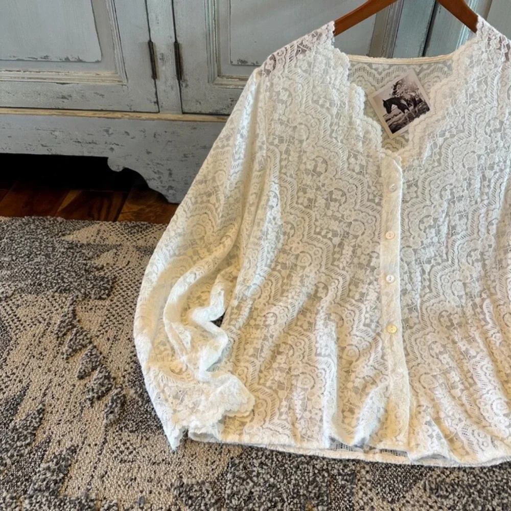 Scalloped Lace Button Front White Blouse Romantic Boho Style, Feminine Top - Picture 3 of 11